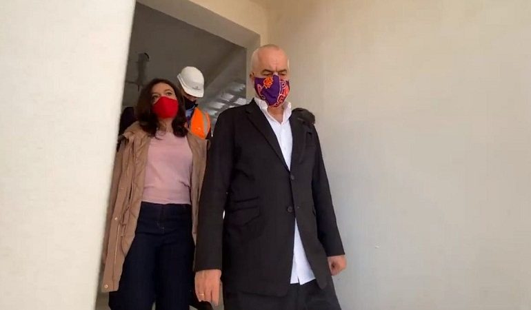 RINDËRTIMI I SHKOLLËS NË KAMËZ/ Rama: Po i japim këtij komuniteti modele zhvillimi urban e social njësoj si në Tiranë