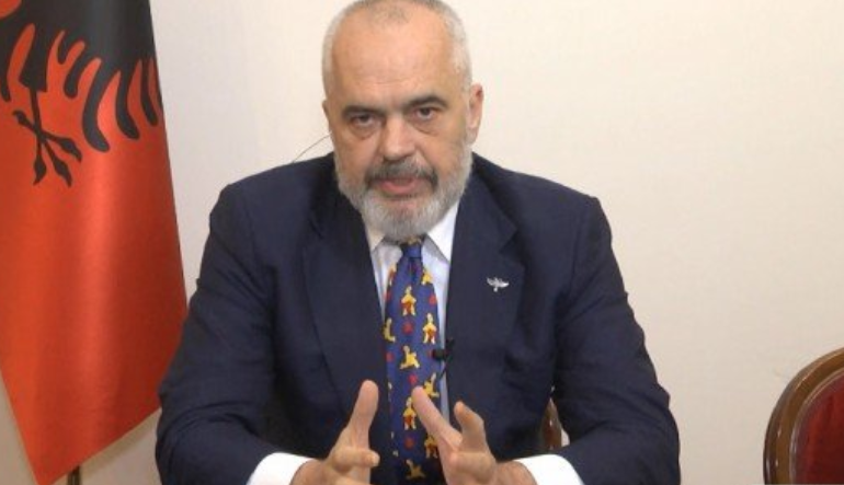 “LUNGO MARE 2″/ Rama poston videon nga Vlora: Me zgjatimin e shëtitores, përmes një plazhi publik me 5 yje