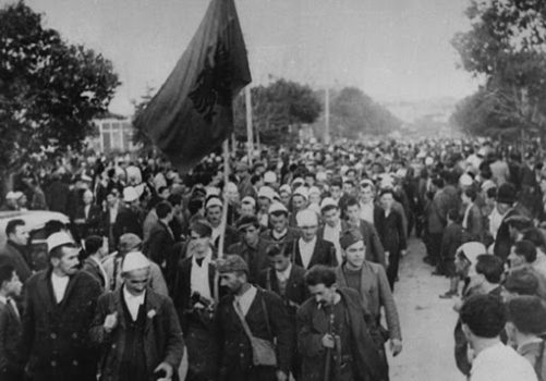 DITË E SHËNUAR/ Shqipëria përkujton sot 76-vjetorin e Çlirimit