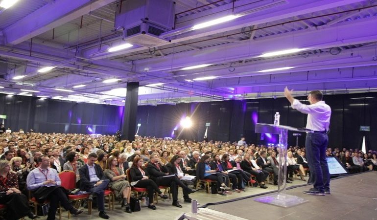 “RRUGA DREJT SUKSESIT”/ Trajnimi virtual nga Vasil Naçi më 20-22 nëntor