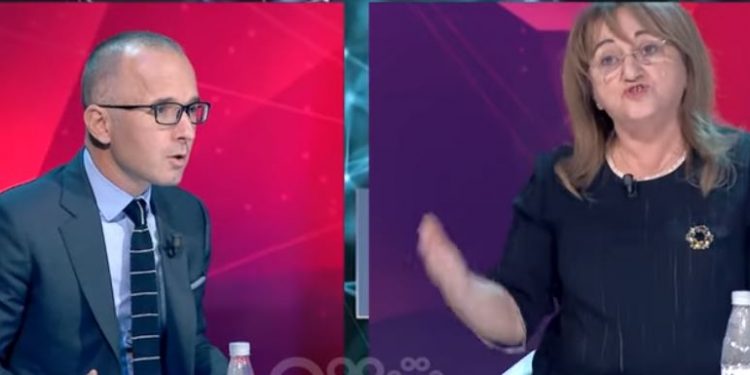 SITUATA E COVID-19/ Rakacolli debat me gazetarin: U bëtë të gjithë epidemiologë, doktorë dhe ekonomistë, ku e di ti…