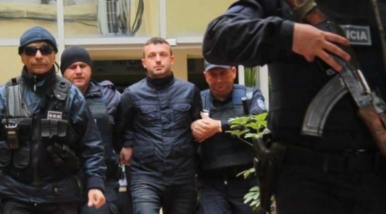 ATENTATI NË KRUJË/ Objektiv ishte Durim Bami! Drejtonte makinën me kushëririn pasagjer, devijuan kur kuptuan se do qëlloheshin