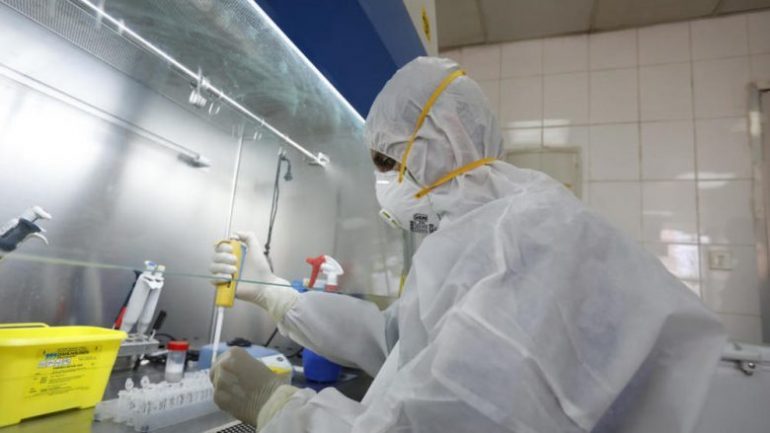 PANDEMIA/ Ky është ilaçi që parandalon përhapjen e COVID-19 për 24 orë