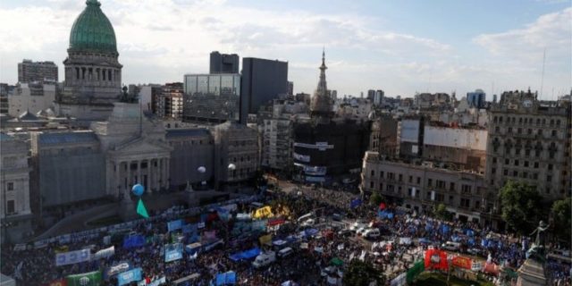 VENDOSET “TAKSA COVID”/ Shteti ku milionerët do të paguajnë për pandeminë