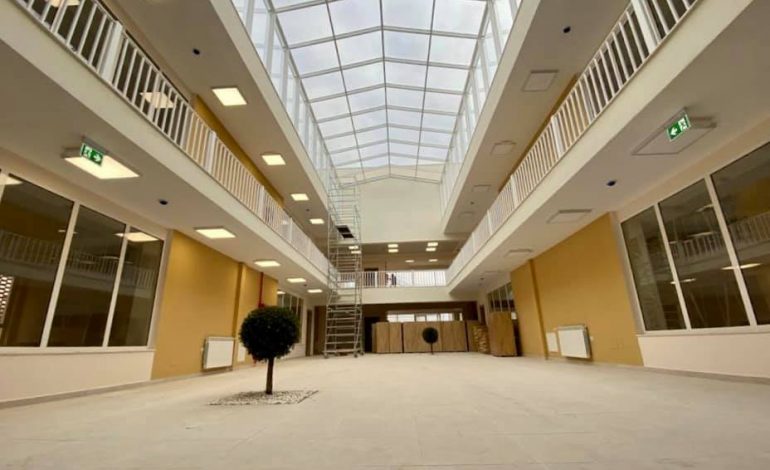 RINDËRTIMI I KOPSHTIT “LIDHJA E PRIZRENIT” NË PASKUQAN/ Rama: Ka rilindur pas shembjes nga tërmeti të karakatinës së të vjetrit (FOTO)