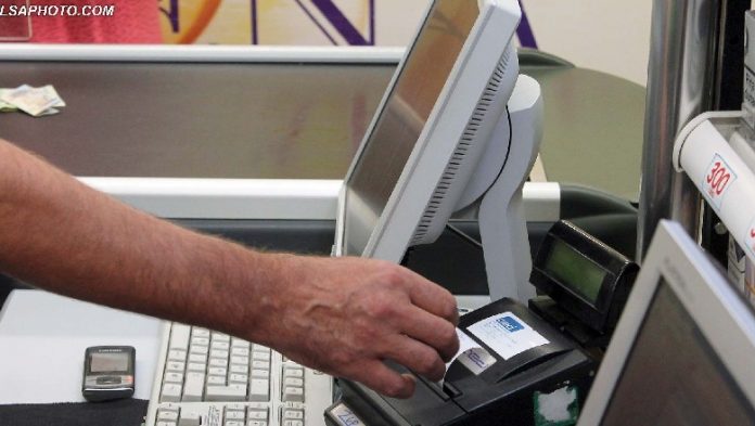 LAJM I MIRË/ Taksa ulet më 1 janar, 50 mijë biznese të vogla nuk do paguajnë më TVSH