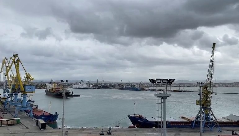 MOTI I KEQ NË VEND/ Ndalohet dalja në det e anijeve të vogla dhe të peshkimit…