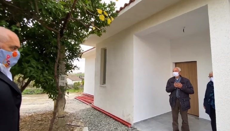 “RINDËRTOJMË BANESA MË TË MËDHA E TË FORTA”/ Rama: Familja Tokuli dhe Gashi hyjnë në shtëpitë e reja