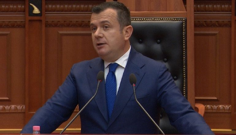 RAPORTI I VENECIAS/ Balla: I mbylli gojën Metës e të gjithëve pas tij! Votojmë ligjet e “5 qershorit”…