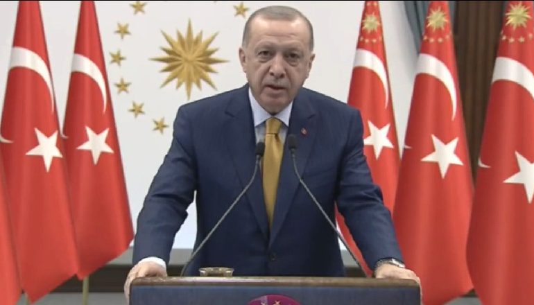 BANESAT E REJA NË LAÇ/ Erdogan: Shenjë e miqësisë mes dy kombeve, do tua dorëzojmë sa më shpejt vëllezërve tanë
