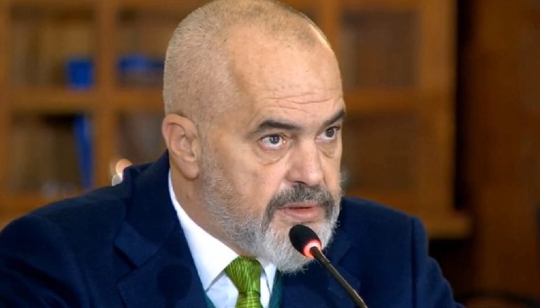 “NUK KA MË ZI…”/ Rama: Historia e luftës për liri në Kosovë dhe Shqipëri nuk fillon me Vjosa Osmanin dhe Albin Kurtin…