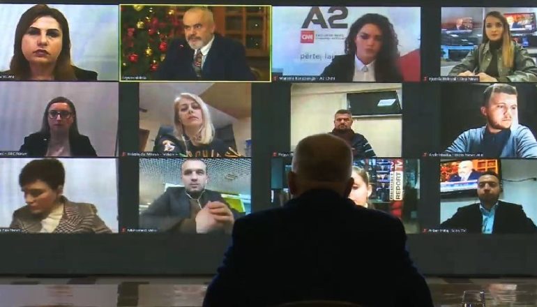 LIVE/ Rama konferencë për mediat dhe bën bilancin e fundvidit (VIDEO)