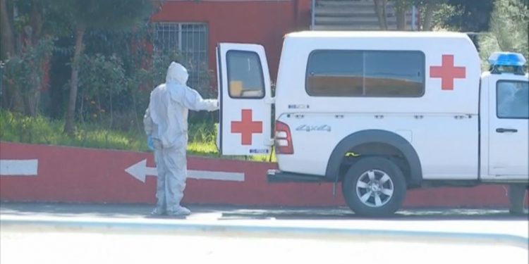 PANDEMIA/ Javën e fundit u ulën vdekjet nga COVID 19 në Shqipëri, rastet e reja nuk shtohen