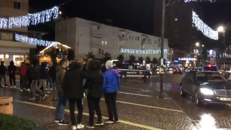 PD MERR “FRENAT” E PROTESTËS/ Vë në lëvizje militantët: Koha të tregojmë kush jemi