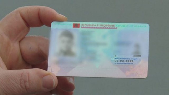 SHENGENI BALLKANIK/ Qeveria miraton vendimin: Serbët mund të vijnë në Shqipëri me kartë identiteti