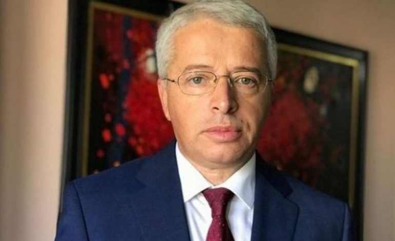 REAGIMI PAS DORËHEQJES/ Sandër Lleshaj: Dorëheqja ime vjen si njeri dhe si prind! Bëra “nji marri”, sepse nuk mund të… (E PLOTË)