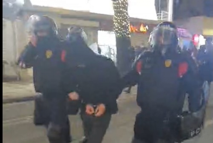 “U DHUNUA I MITURI”/ Policia SQARON: Nuk është e vërtetë, në Komisariat u paraqit një 41 vjeçare për të bërë një denoncim…