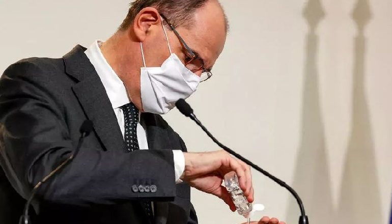 COVID-19/ Kryeministri francez: Mund të nisim vaksinimin e qytetarëve javën e fundit të dhjetorit
