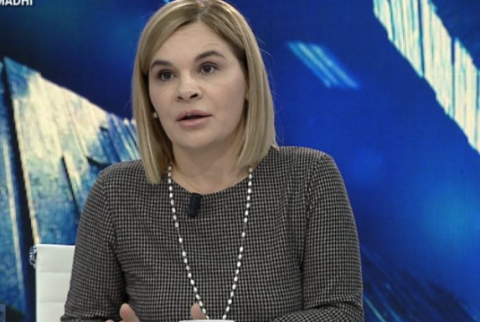 “KISHIM ÇMIME TË LIRA”/ Kryemadhi: Sa ikëm ne nga qeveria vendi shkoi në greminë