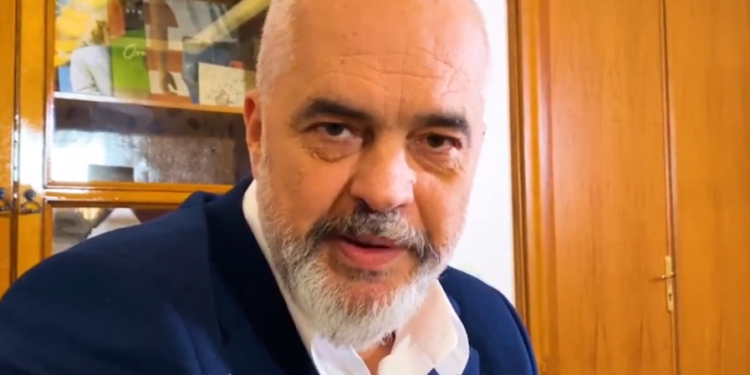URON SHQIPTARËT PËR 2021/ Rama: Çfarë sfidash! “Bum” tërmeti, bamp covid-i. PËRULEM me respekt… (VIDEO)
