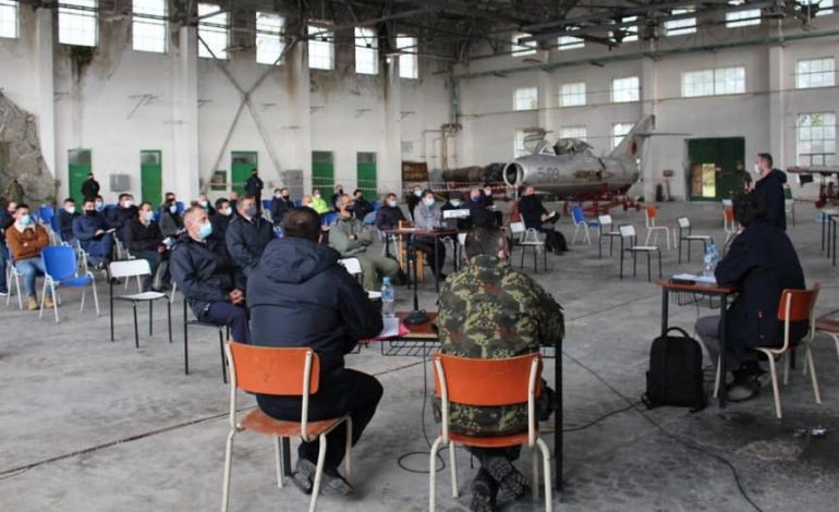 BAZA AJRORE E KUÇOVËS/ 36 kompani njihen me procedurat nga zyrtarë të NATO-s