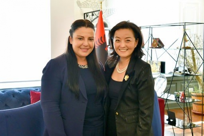 TAKIMI/ Ambasadorja Yuri Kim me Belinda Ballukun: Biseduam mbi bashkëpunimin për të tërhequr investime