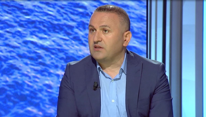 TREGON EMRAT/ Deputeti i PS-së: Këta dy ish-deputetë të LSI-së kanë organizuar protestat, kemi foto dhe video
