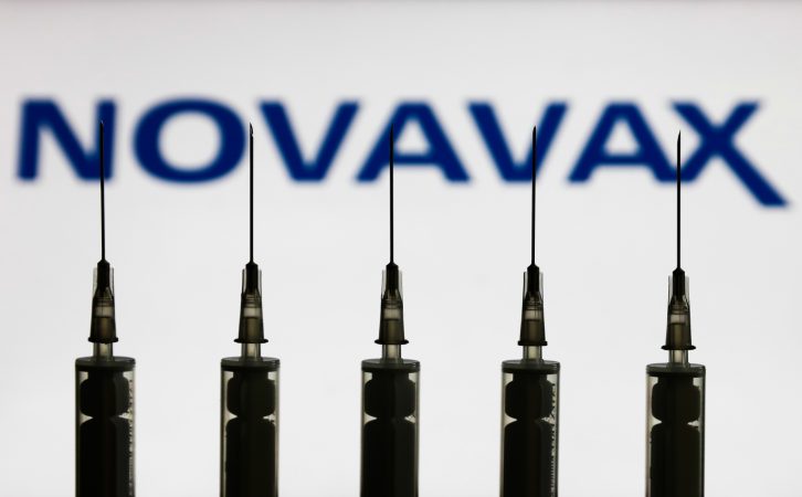 KORONAVIRUSI/ Tjetër vaksinë në garë ndaj COVID-19, Novavax fillon provat në SHBA e Meksikë