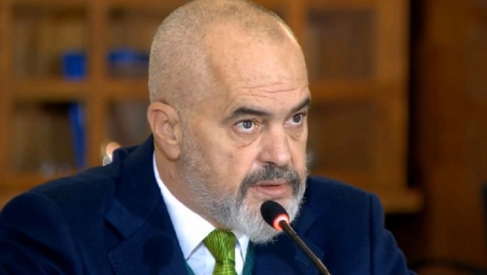 “QEVERIA KA VENDOSUR NË DISPOZICION…”/ Rama i kthehet gazetarit: Për çfarë e tund kokën? Nuk e kuptoj