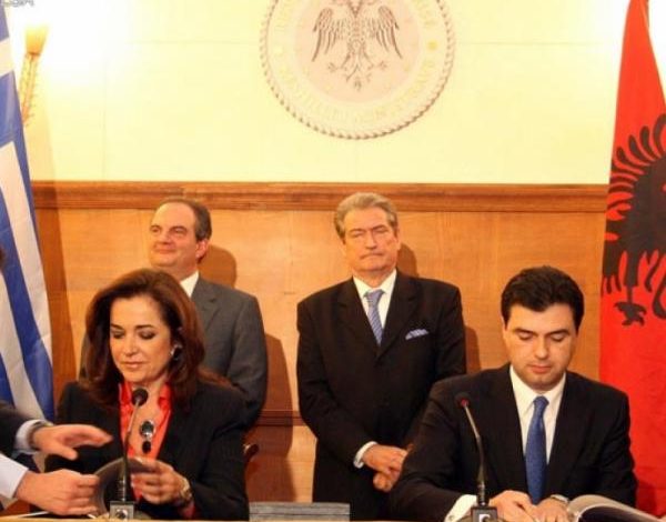 PUBLIKON PAMJET E TAKIMIT BERISHA-KARAMANLIS PËR “DETIN”/ Braçe: Tradhtia s’tretet në fund të detit, asgjë s’harrohet (VIDEO)