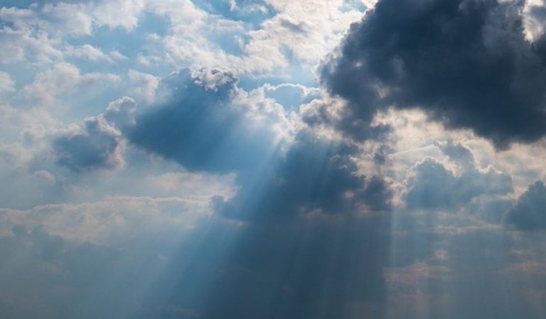 DIELL DHE RRITJE TEMPERATURASH/ Njihuni me parashikimin e motit për ditën e sotme