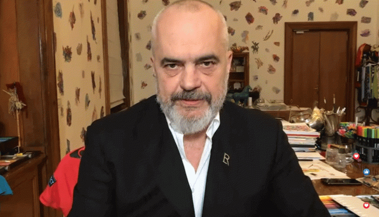 RINDËRTOHET SHKOLLA NË SHIJAK/ Rama poston FOTOT: Nga 3D në realitet, shumë më e mirë nga ajo që shkatërroi tërmeti