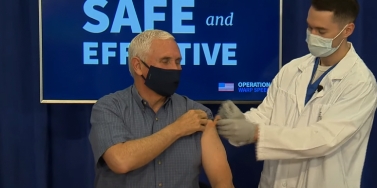 DALIN PAMJET/ Mike Pence bën LIVE vaksinën ANTICOVID: Është një… (VIDEO)