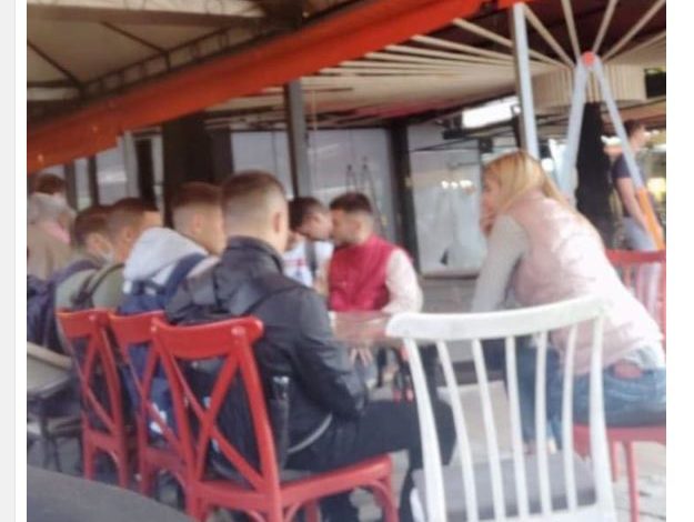 DALIN FOTOT/ LSI merr “drejtimin” e protestës, organizon të rinjtë (minorenë)