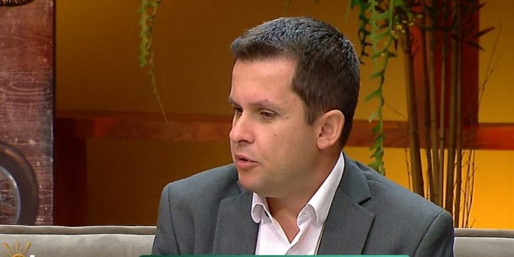 COVID-19 NË SHQIPËRI/ Flet epidemiologu: Duhet pasur KUJDES nëse lehtësohen MASAT. Në 10 ditët e fundit…