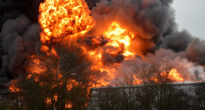 HORROR NË ITALI/ Shpërthen fabrika e demontimit të bombave dhe raketave, TRE viktima