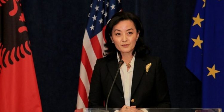 NDRYSHIMET NË QEVERI/ Yuri Kim: Mirëpresim emërimin e Peleshit! Xhaçka, partnere e jashtëzakonshme