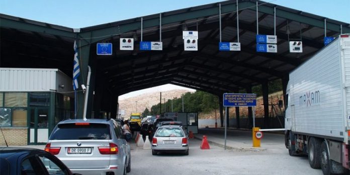 KAKAVIJË/ Greqia ASHPËRSON masat, personat që rezultojnë POZITIV do…