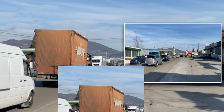 FUNDJAVA NË POGRADEC DHE NË KORÇË/ Rëndohet trafiku në Elbasan (VIDEO)