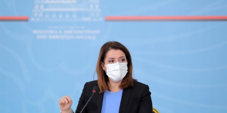 NGA SOT NISIN TESTET E SHPEJTA/ Manastirliu: Do të vijojmë të rrisim kapacitetet, rezervimi bëhet pranë mjekut të familjes