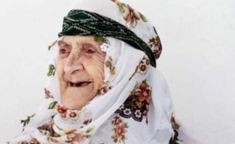 “PËR TË LUFTUAR SËMUNDJEN DUHET TË….”/ Nëna 104 vjeçe që ia hodhi COVID-it. Kjo është përvoja e saj