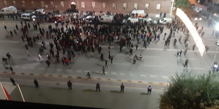 PAMJET NGA DRONI/ Ja pjesëmarrja në ditën e pestë të PROTESTËS
