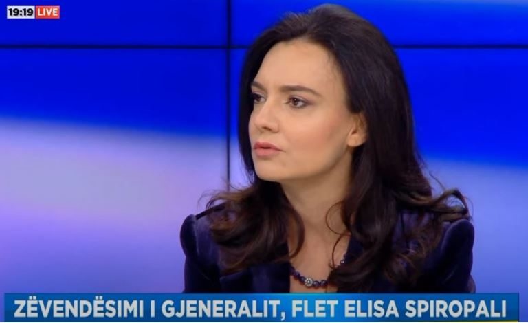 PROTESTA/ Spiropali: Politika po paguan adoleshentë. Lleshaj, nuk ka asnjë krahasim me Nokën e Bashën