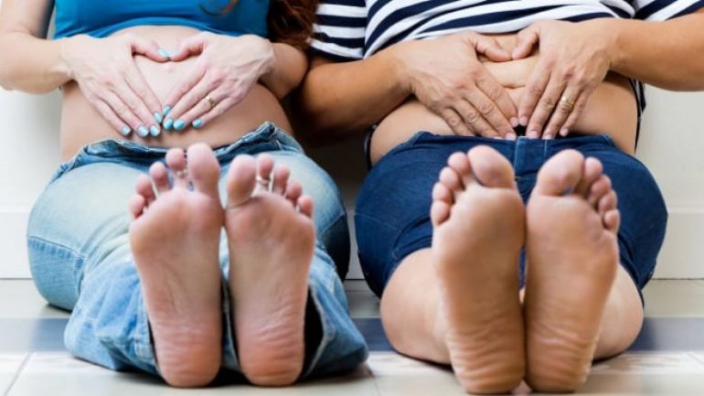 STUDIMI/ Edhe meshkujt kanë ndryshime hormonale kur partnerja e tyre është shtatzënë