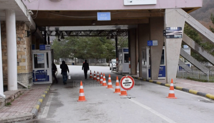 PAK DITË LARG VITIT TË RI/ Vijojnë hyrje-daljet nga Kapshtica e Qafë Thana. SHIFRAT