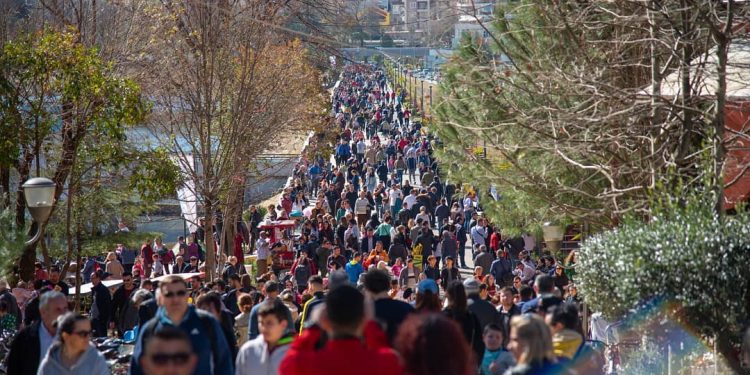 HARTA/ Këto janë PESË zonat e nxehta të COVID në Tiranë: Blloku, Astiri…