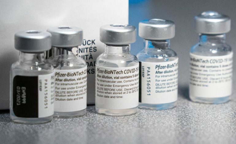 COVID-19/ Mbrojtje ligjore për Pfizer dhe Moderna, nuk mund t’i padisësh nëse vaksina të shkakton probleme të rënda