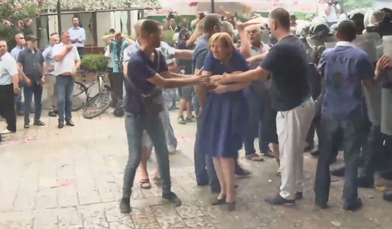 FAKSIMILE/ Voltana Ademi, dashnorja e vjetër e molotovëve (VIDEO)