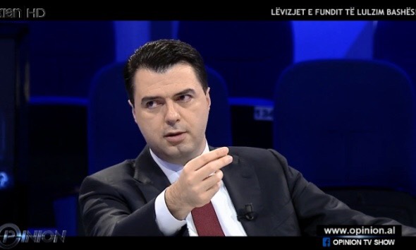 IRONIZON BASHËN/ Gazetari: Ti je i pavendosur, as të shtrëngon as të lëshon