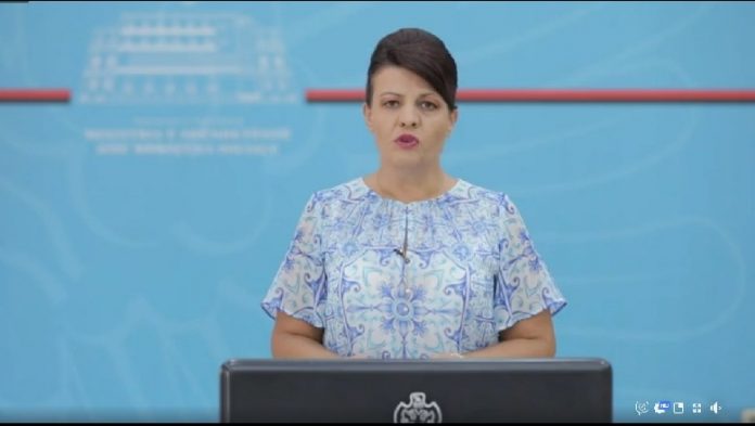 COVID-19 NË SHQIPËRI/ Specialistët e ISHP: Infektimet u shtuan nga festat e fundvitit, VERA do sjellë…